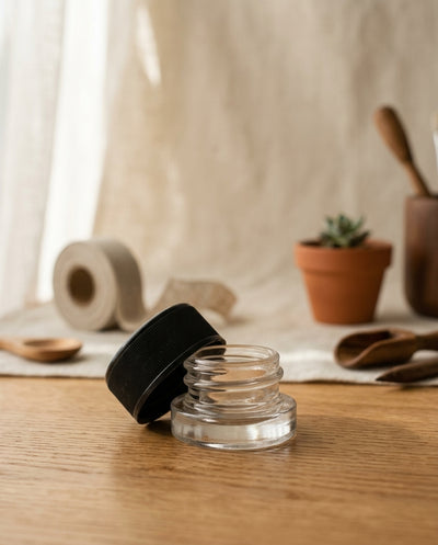 5ml Child Resistant Jar with Black Lids — product shot