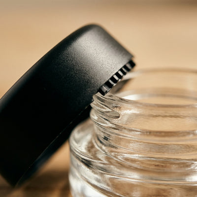 9ml Round Bottom Child Resistant Glass Jar with Lids — material and finish detail
