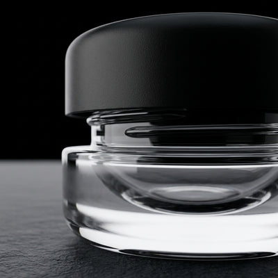 7ml UV Resistant Round Bottom Jar with Child Resistant Black Lids — finish and closure detail