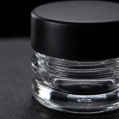 5ml Round Bottom Child Resistant Jar with Black Lids — finish and closure detail