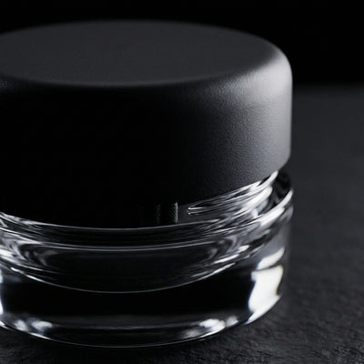 9ml Round Bottom Child Resistant Glass Jar with Lids — finish and closure detail